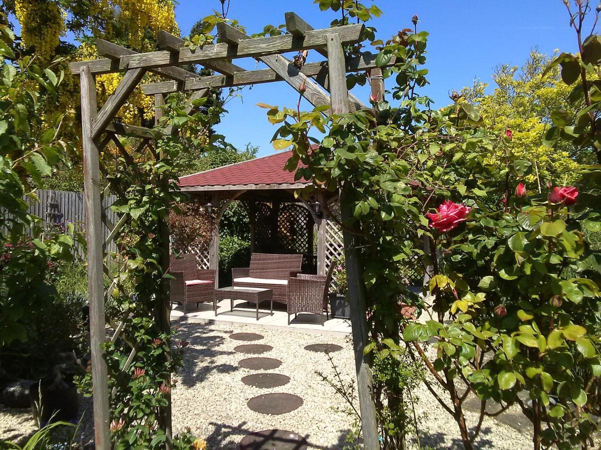 Cherry Garden B&B Folkestone Dış mekan fotoğraf